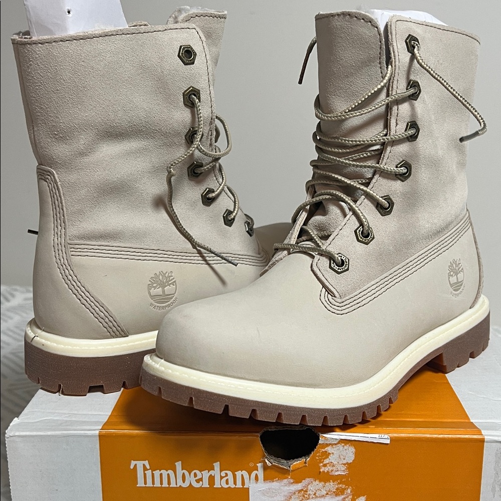 Timberland Women’s Waterproof Nubuck Boots – Natural – Size 5.5 – New